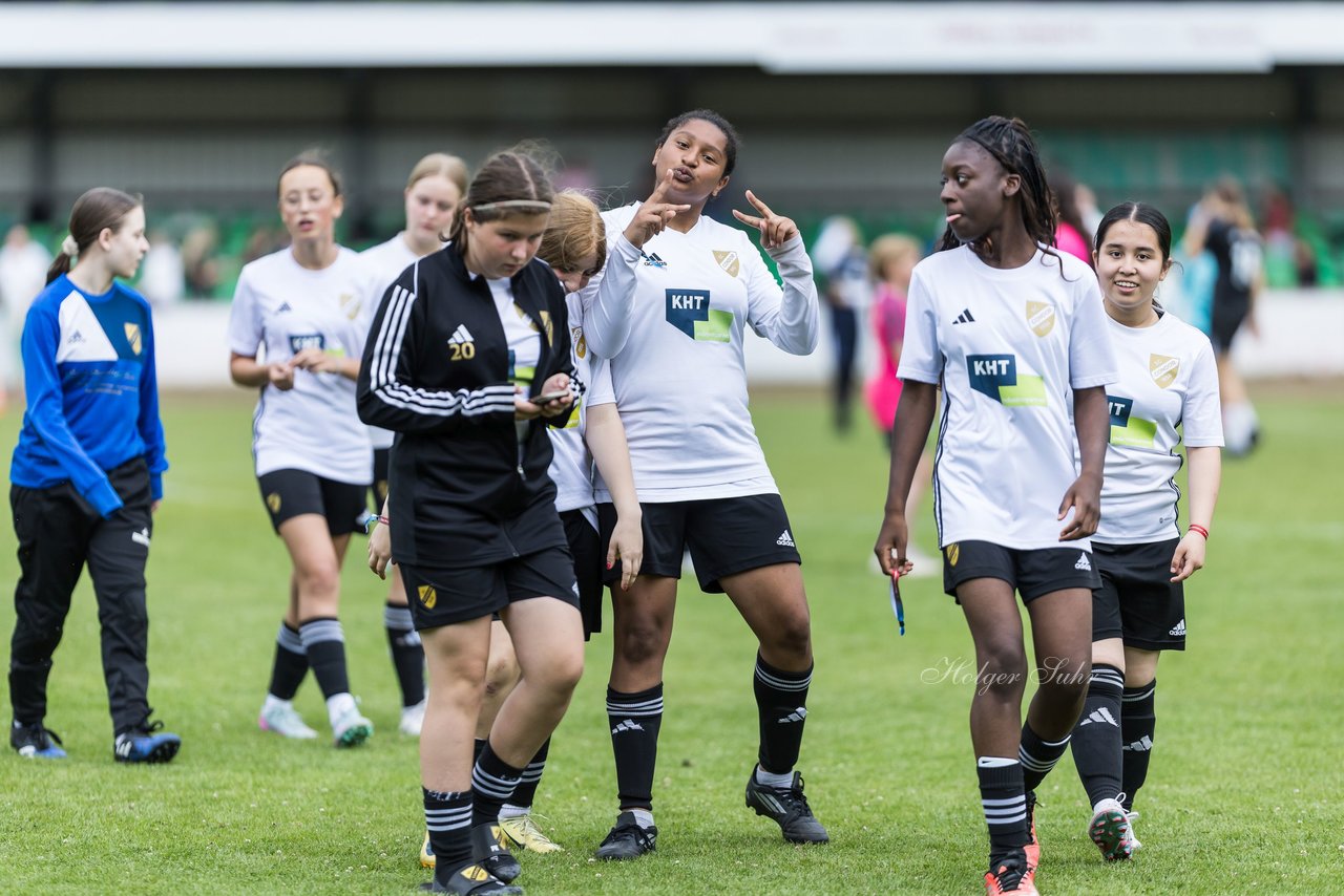 Bild 53 - Loewinnen Cup